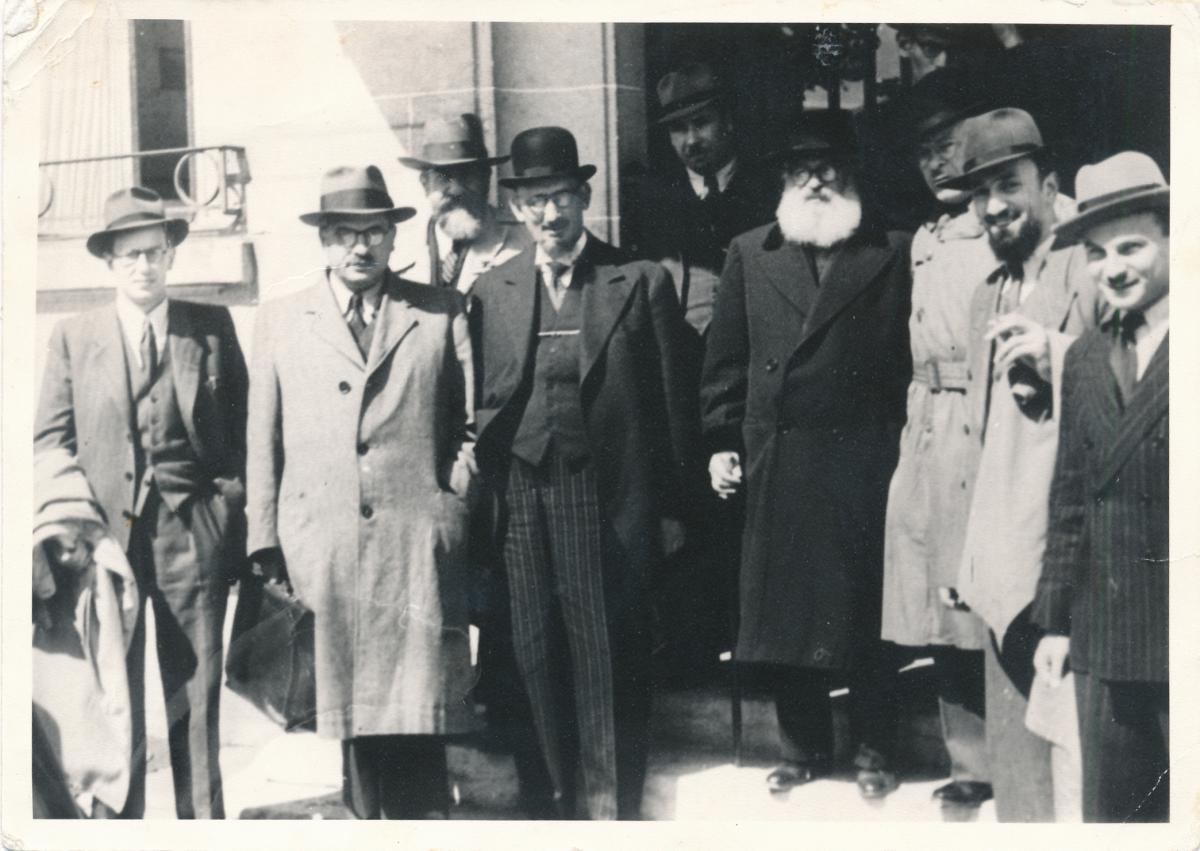 Chief Rabbi Herzog and members of the Va'ad Hatzala 